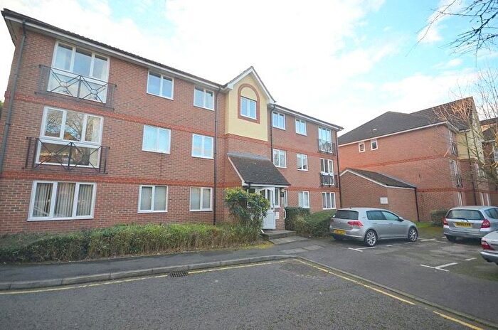 2 Bedroom Apartment To Rent In St. Marys Lane, Upminster, Essex, RM14