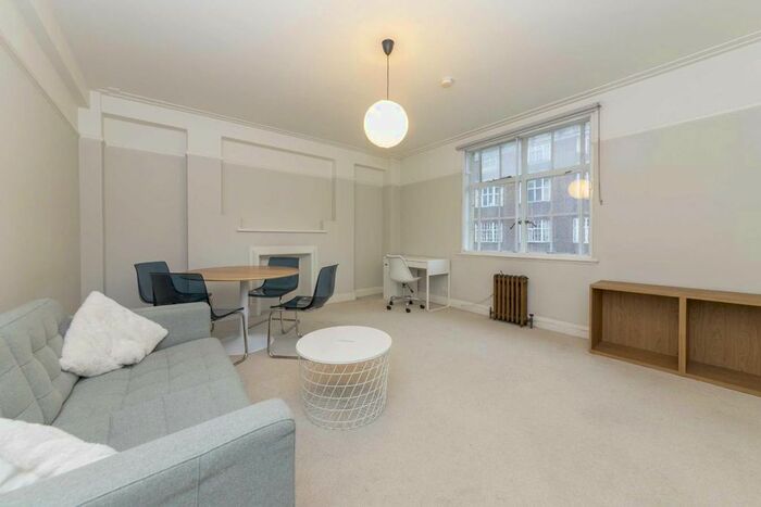 3 Bedroom Flat To Rent In Coram Street, London, WC1N