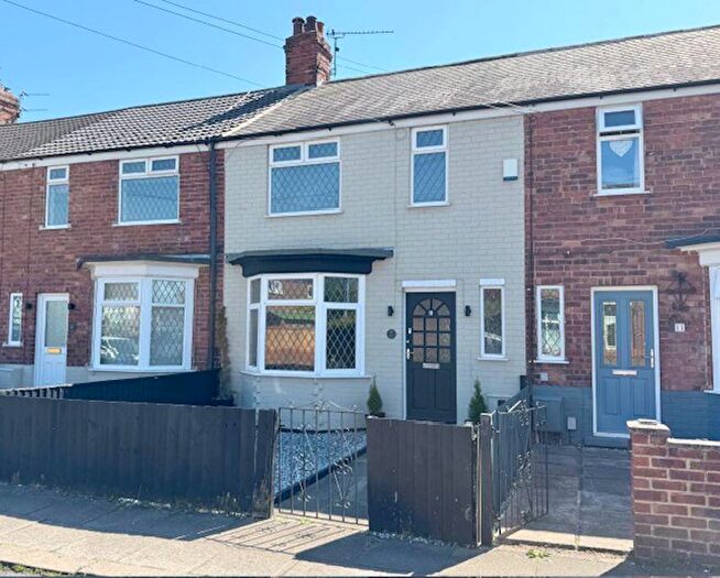 3 Bedroom Terraced House For Sale In Grange Walk, Grimsby, DN34