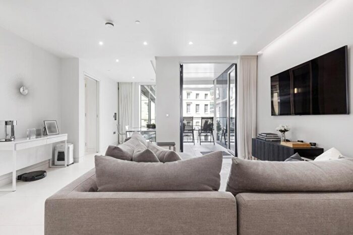 2 Bedroom Apartment To Rent In Sugar Quay, Water Lane, EC3R