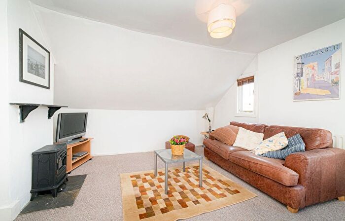 1 Bedroom Flat To Rent In Albert Street, Whitstable, Kent, CT5