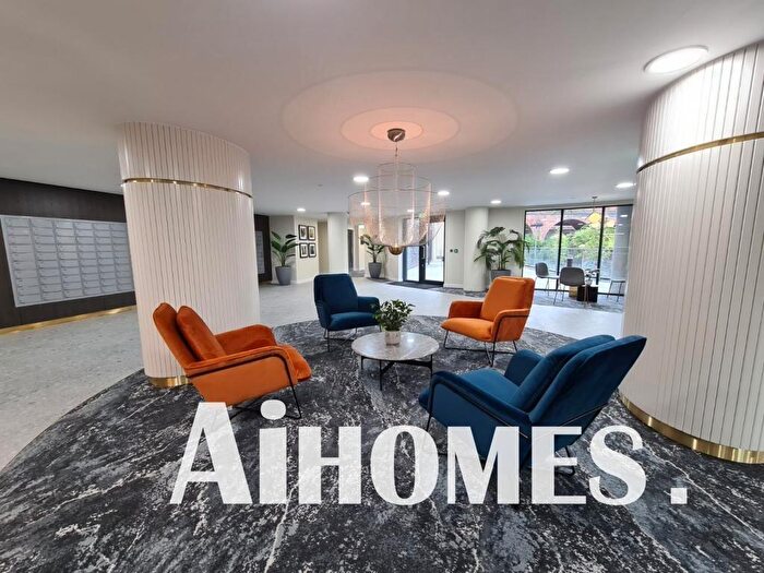 2 Bedroom Flat To Rent In Downtown, Woden Street, Salford, M5