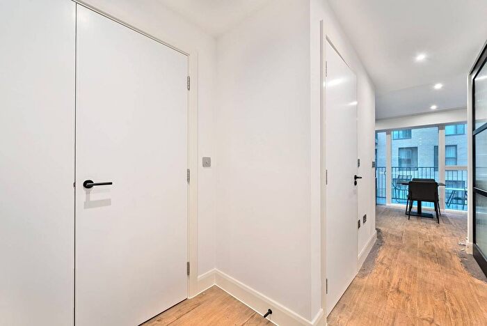 Studio To Rent In Appleby House, Colindale, London, NW9