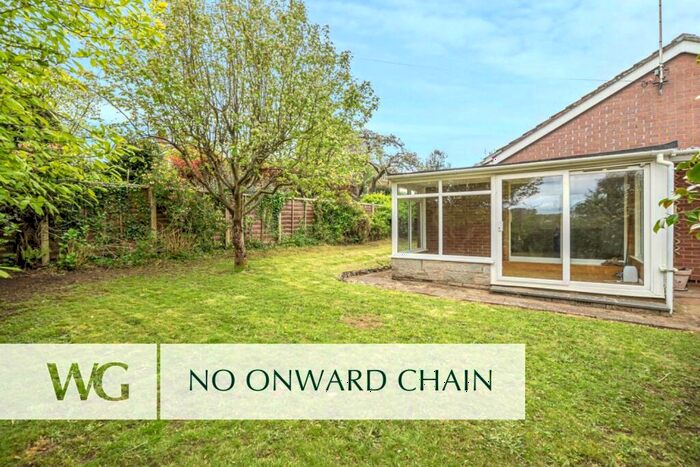 3 Bedroom Bungalow For Sale In Kenton, Exeter, Devon, EX6