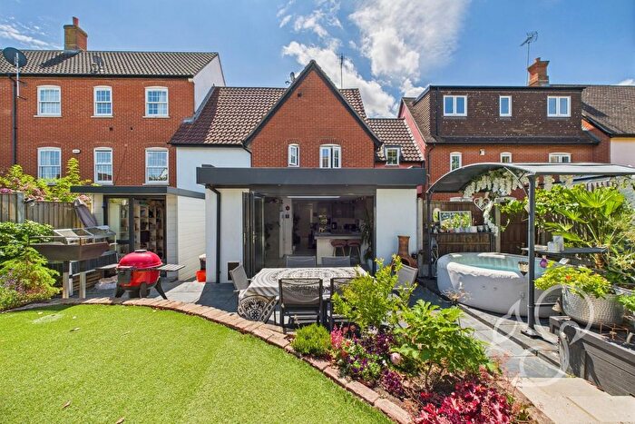 3 Bedroom Terraced House For Sale In Peers Square, Chelmsford, CM2