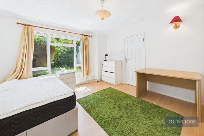 4 Bedroom Semi Detached House To Rent In Glen Eyre Road, Southampton, SO16