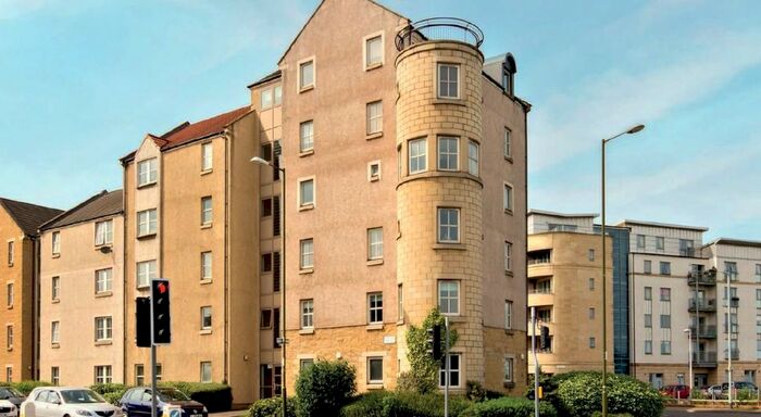 2 Bedroom Flat To Rent In 115/16 Lindsay Road, Edinburgh EH6