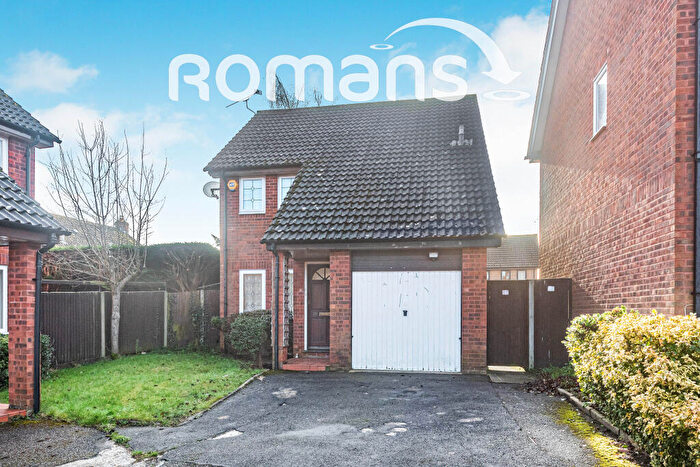 3 Bedroom Detached House To Rent In Beaconsfield Way, Earley, RG6