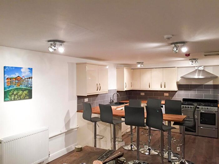 7 Bedroom Flat To Rent In **£pppw Including Bills** Derby Road, NG7