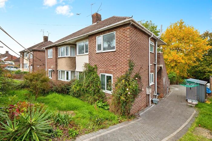 2 Bedroom Maisonette For Sale In Gainsford Road, Southampton, SO19