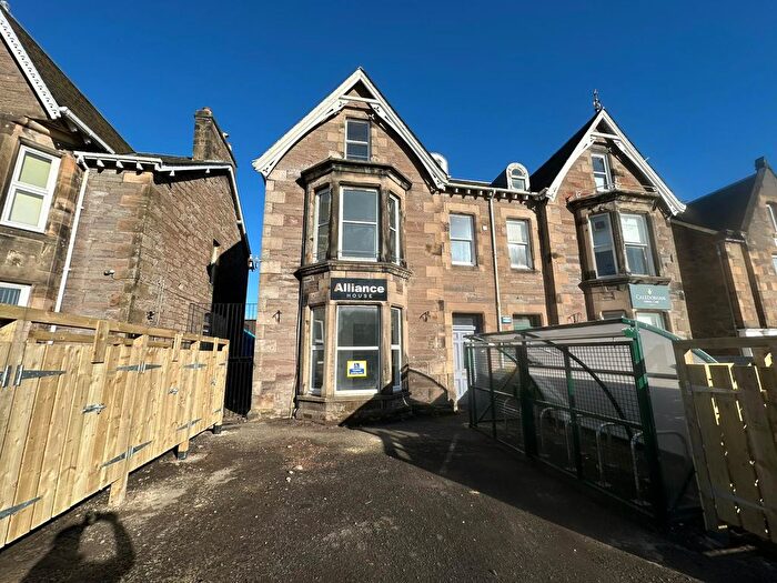 Studio To Rent In Flat, York Place, Perth, Perthshire, PH2