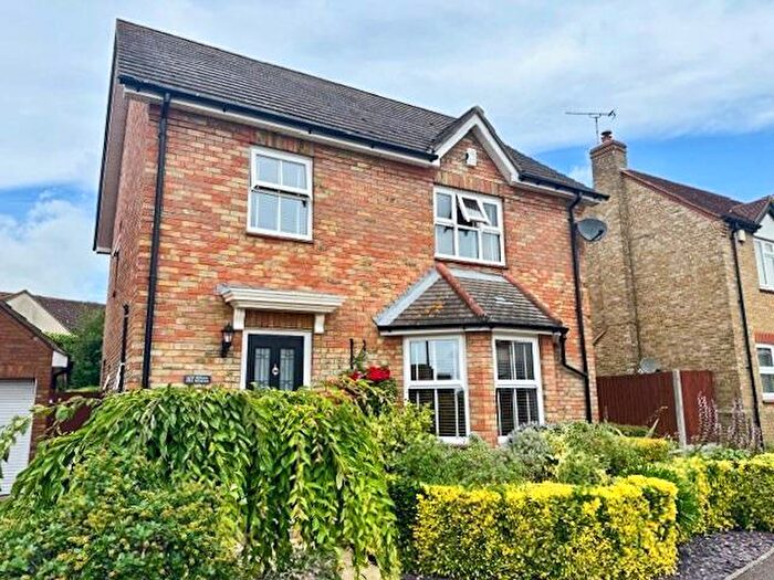 4 Bedroom Detached House For Sale In Millview Meadows, Rochford, SS4