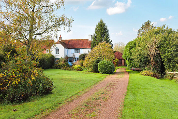 3 Bedroom Semi-Detached House For Sale In Ashington - Semi-detached Home, RH20