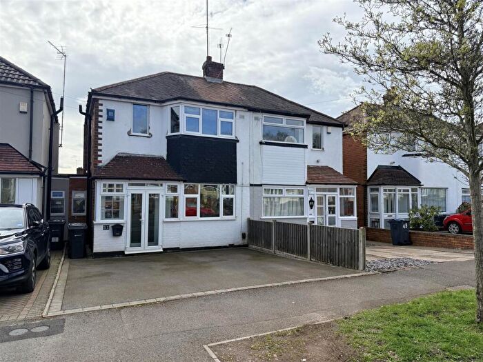 2 Bedroom Semi Detached House For Sale In Lower White Road, Quinton, Birmingham, B32