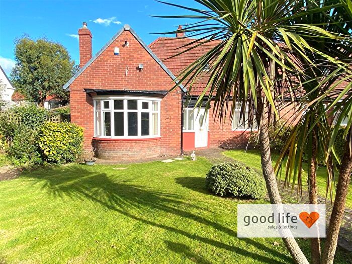 2 Bedroom Semi-Detached Bungalow For Sale In Romney Avenue, Grangetown, Sunderland, SR2