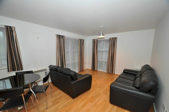 2 Bedroom Flat To Rent In Lock, Stoke-On-Trent, ST4