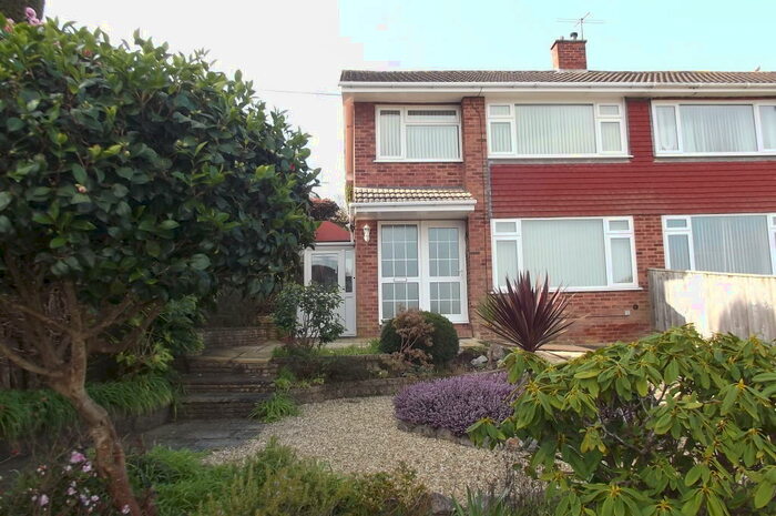 3 Bedroom House To Rent In Dawlish, EX7