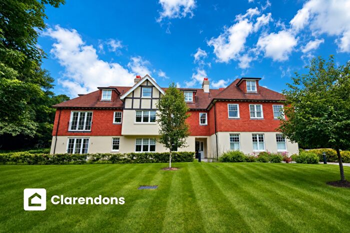 3 Bedroom Apartment To Rent In Buckland Road, Reigate, Surrey, RH2