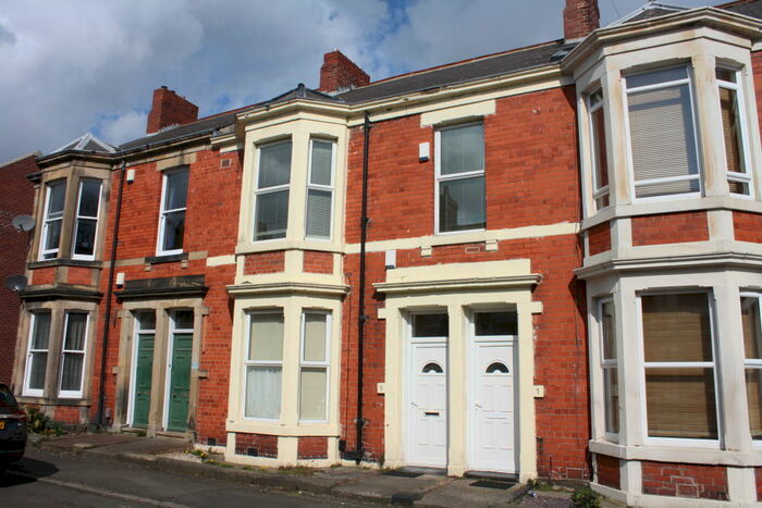 3 Bedroom Flat To Rent In Fairfield Road, West Jesmond, NE2