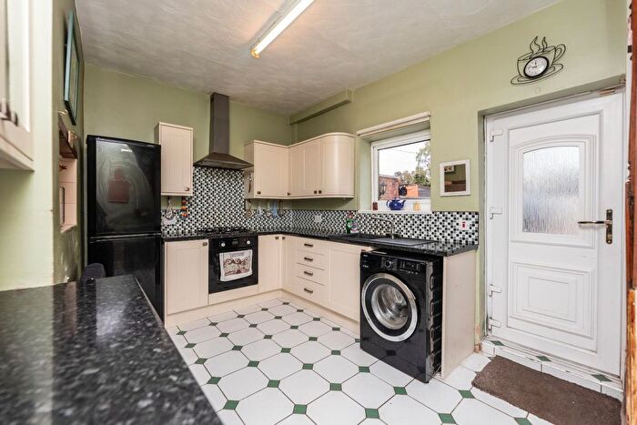 2 Bedroom Terraced House For Sale In Denwell Terrace, Pontefract, West Yorkshire, WF8