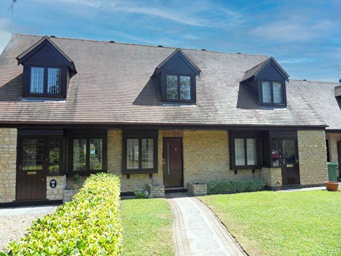 2 Bedroom Mews To Rent In Cowpers Orchard, Weston Underwood, MK46