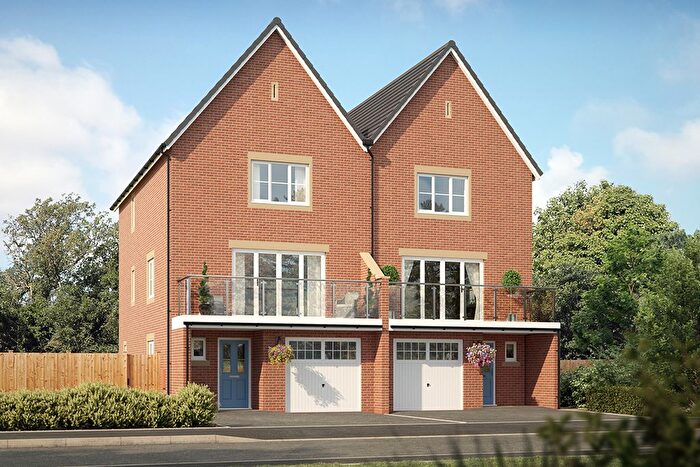 4 Bedroom Semi Detached House For Sale In Haygrove Road, Bridgwater, TA6