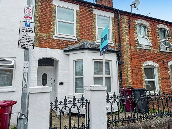 3 Bedroom Terraced House For Sale In De Beauvoir Road, Reading, RG1