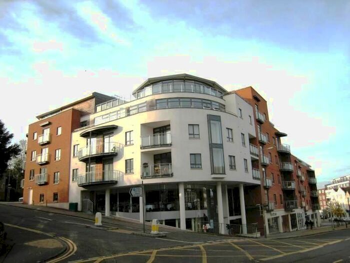 2 Bedroom Flat To Rent In Epsom Road, Guildford, GU1