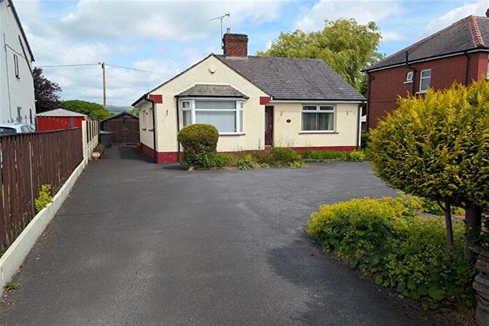 2 Bedroom Detached Bungalow For Sale In Glossop Road, Gamesley, Glossop, SK13