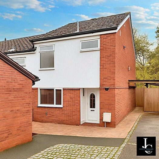 3 Bedroom End Terrace House For Sale In Stone Row, Telford, TF3