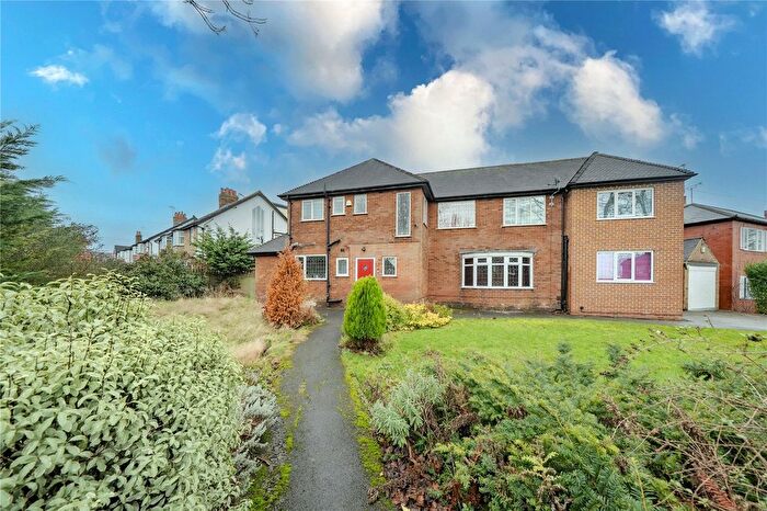 4 Bedroom Detached House For Sale In Primley Park Avenue, Leeds, West Yorkshire, LS17
