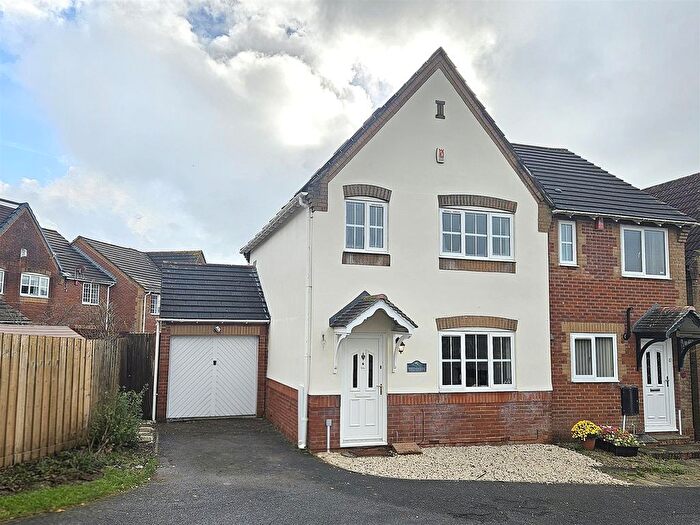 4 Bedroom Semi-detached House For Sale In Ashwood Park Road, Chaddlewood, Plymouth, PL7