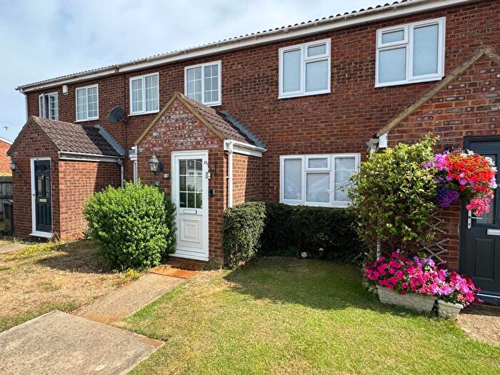 3 Bedroom Terraced House To Rent In Blackbird Close, Flitwick, MK45