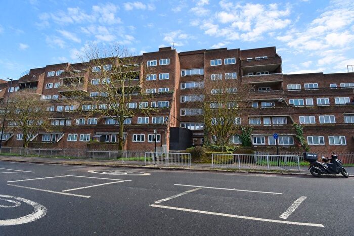 1 Bedroom Flat For Sale In Woolwich Common, Woolwich, SE18