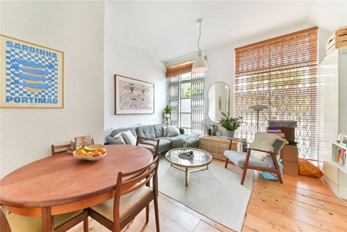 1 Bedroom Flat For Sale In Balcorne Street, South Hackney, London, E9