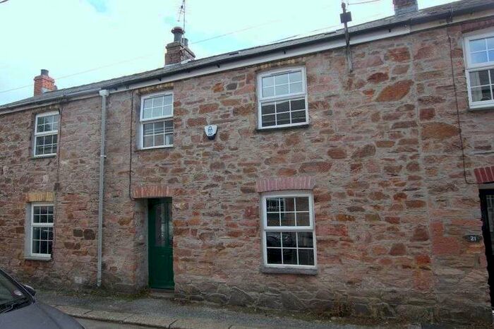 3 Bedroom Property To Rent In King Street, Lostwithiel, PL22
