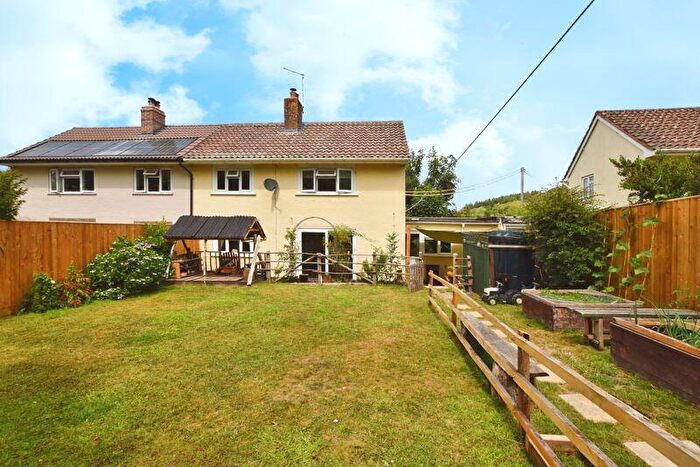 3 Bedroom Semi-Detached House For Sale In The Elms, Fovant, SP3