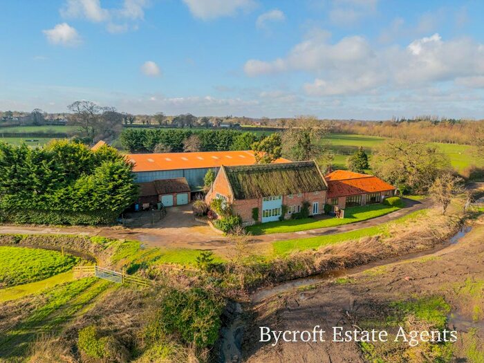 4 Bedroom Barn Conversion For Sale In Low Road, South Walsham, Norwich, NR13