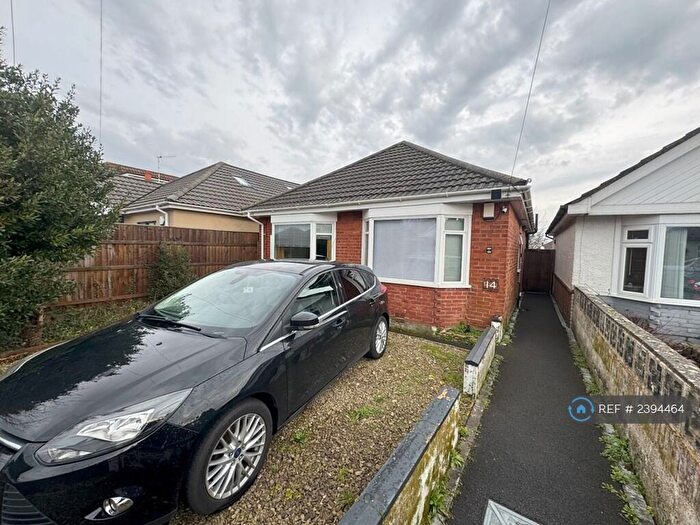 3 Bedroom Bungalow To Rent In Walliscott Road, Bournemouth, BH11