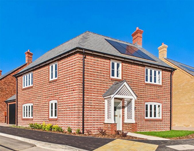 4 Bedroom Detached House For Sale In The Shillingstone, Bransgore, Christchurch, Dorset, BH23