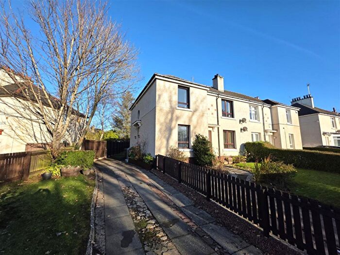 2 Bedroom Flat To Rent In Aros Drive, Mosspark, Glasgow, G52