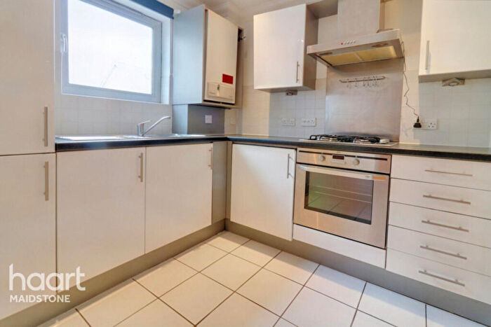 1 Bedroom Apartment For Sale In Orchard Close, Orchard Street, Maidstone, ME15