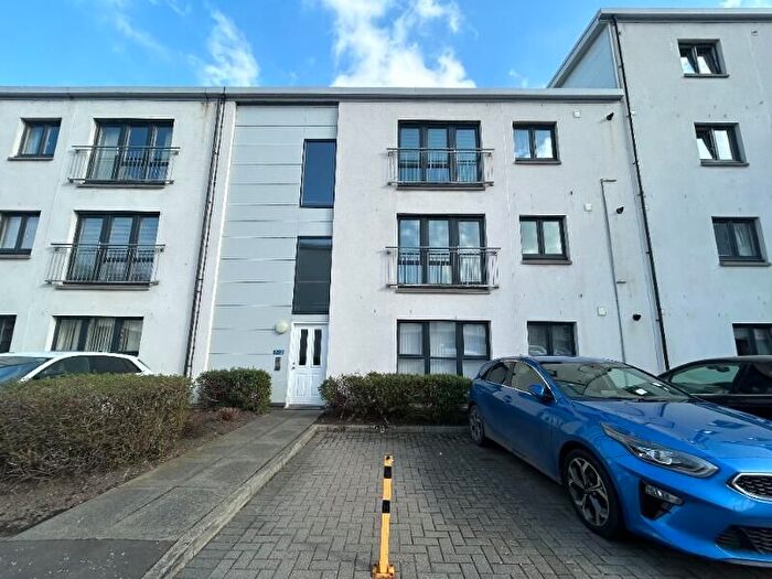2 Bedroom Flat To Rent In Vasart Court, Perth, PH1