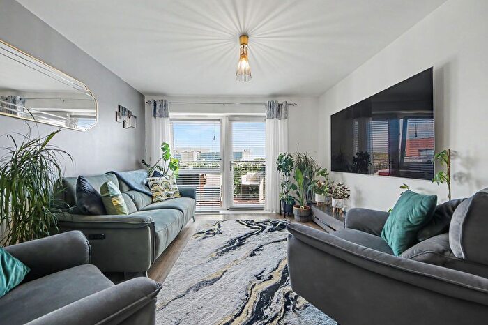 2 Bedroom Flat For Sale In Keel Road, Spenser Keel Road, SO19