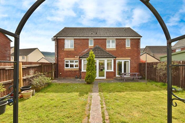 4 Bedroom Detached House For Sale In Glan Yr Afon, Aberdare, CF44