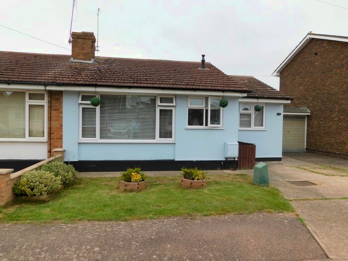 2 Bedroom Semi-Detached Bungalow To Rent In Chapman Road, Canvey Island, SS8