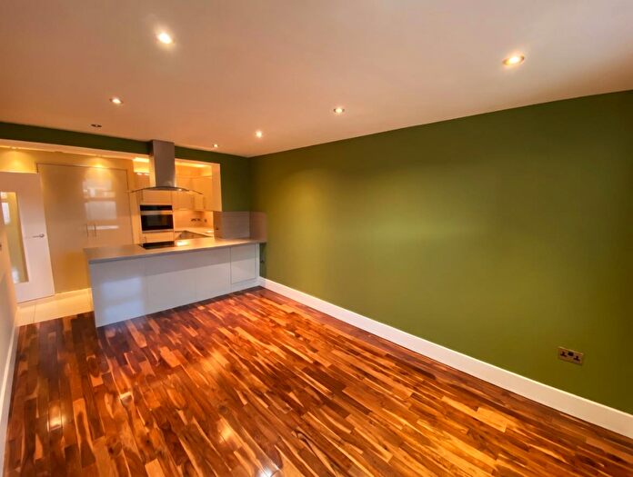 1 Bedroom Flat To Rent In Christchurch Road, Boscombe, Bournemouth, BH1