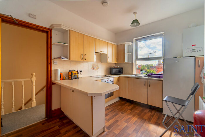 5 Bedroom House Of Multiple Occupation To Rent In Castle Boulevard, Nottingham, NG7