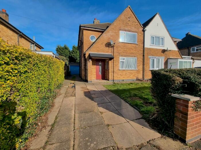 3 Bedroom Property To Rent In Adlington Road, Oadby, Leicester LE2