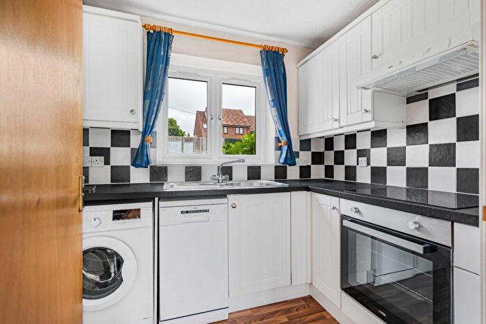 1 Bedroom Apartment For Sale In Old School Place, Burgess Hill, West Sussex, RH15